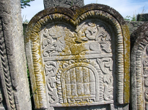 tombstone-siret-jewish-cemetery