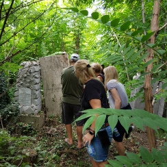 Finding family grave at Jewish Cemetery in Bucharest, June 2018